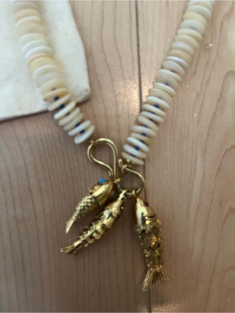 NWOT Madewell Beaded Fish Statement Necklace - Picture 5 of 6